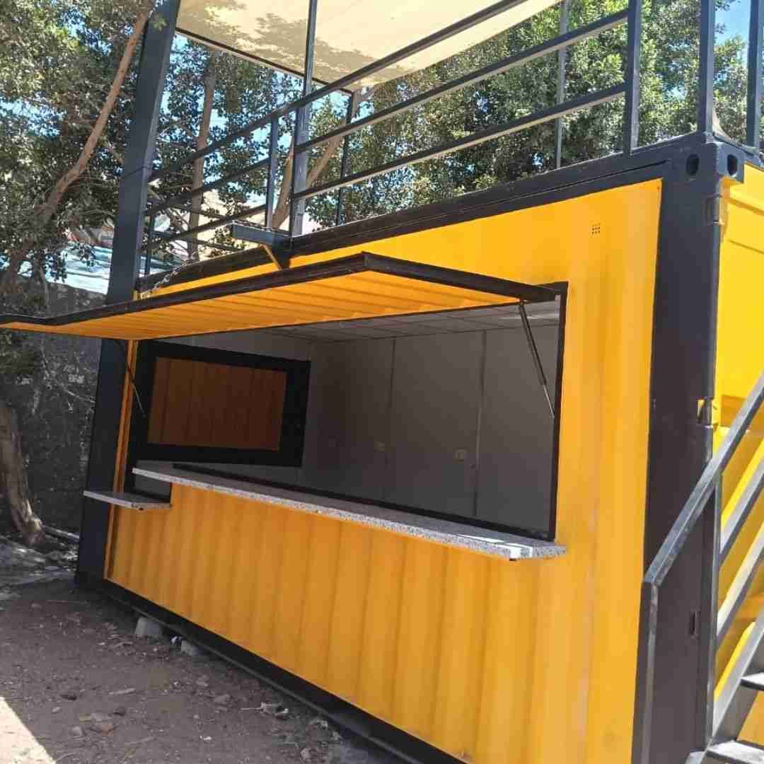 مطاعم متنقلة وثابتة